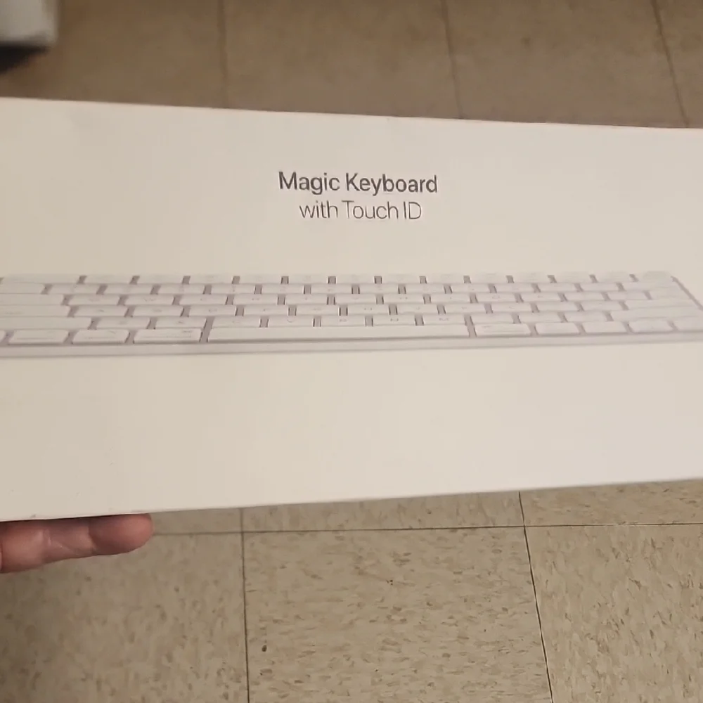 Apple Magic Keyboard with Touch ID - White and Silver